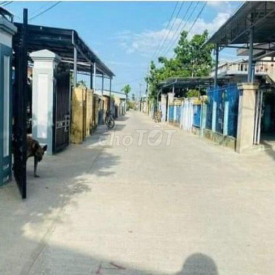 Chỉ 5xx lô ngang 6m betong oto vivu, gần chợ Lệ Trạch