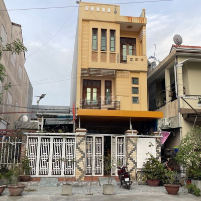 Mặt bằng Kinh doanh hoặc quán cafe