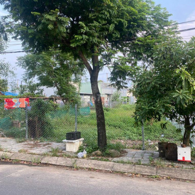 Bán lô đất 161m2 kẹp cống ngay chợ Thanh Quýt giá tốt đầu tư