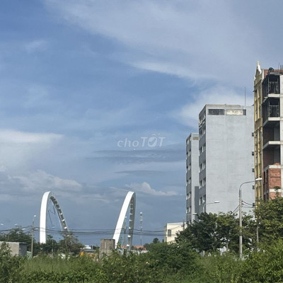 Đất sổ đỏ ven biển KĐT Ngọc Dương đường 5m5 & 7m5, kẹt bank bán gấp