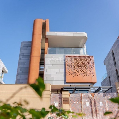 CẦN BÁN BIỆT THỰ REGAL VICTORIA NẰM SÁT NGAY BIỂN