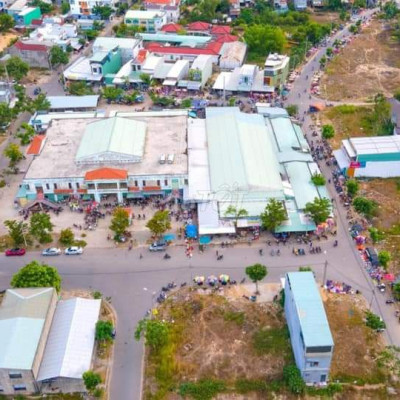 Đất full ODT trong khu dân cư ngay Khu chợ đầu mối - Có sẵn sổ