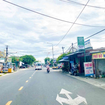 LỜI NGAY KHI MUA- Đất ngay sát Thị trấn Ái Nghĩa cực nhộn nhịp/Sổ hồng