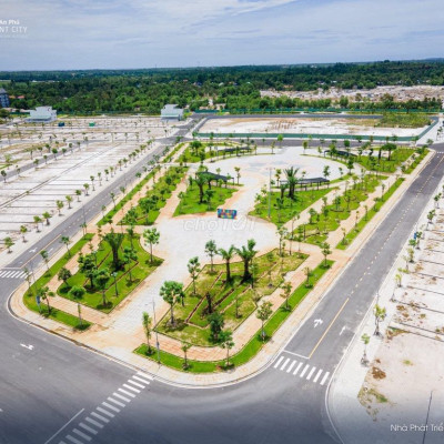 Đất mặt tiền công viên