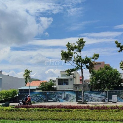 Siêu phẩm để xây trụ sở, kinh doanh khách sạn, nhà hàng tiệc cưới