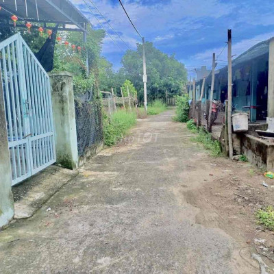 Bán lô đất kiệt bê tông 2 mặt tiền gần KCN Điện Ngọc