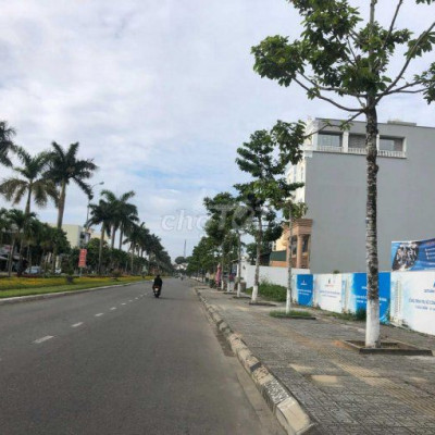 Đât chính chủ Hung vương Tam kỳ đường 42m chỉ 30tr/m2 co TL