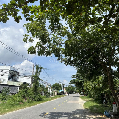 Chính chủ bán gấp đất nền mặt chợ , cách phố cổ Hội An 4 km. giá sốc