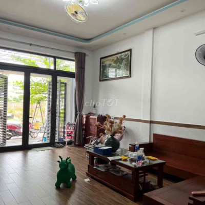 chính chủ bán nhà đẹp như hình