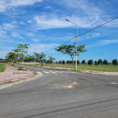 Bán gấp lô đất ngay chợ hướng sông liền kề phố cổ Hội An giá chỉ 1 tỷ8