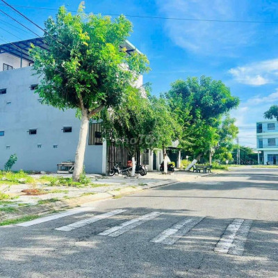 Chính chủ cần bán lô ngay chợ Điện Ngọc 123m đường 17m5 za 1.42