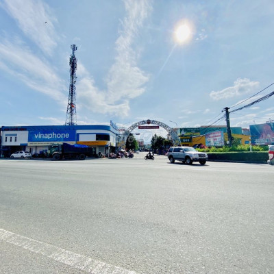 Tôi Bán Gấp 1800m2 View Sông-Giá 7Tr/m2 Còn Thương Lượng-Đường 5m5