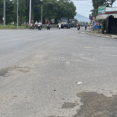 Bán 10 Lô Liền Kề Đường Hùng Vương . TT. Ái Nghĩa - Điện Bàn Giá Tốt