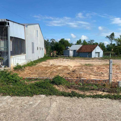 Gần 400m2 ngang 25m đất gần thị trấn Nam Phước chỉ 600 triệu