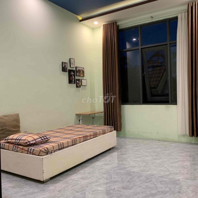 Phòng cá nhân cho thuê sau coco bay