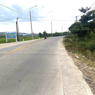 Đất mặt tiền Xã Đại hiệp cần bán nhanh
