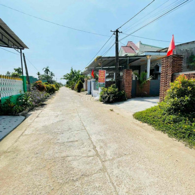 bán rẻ lô đất điện thắng, ngay ngã ba lầu sụp lên 500m