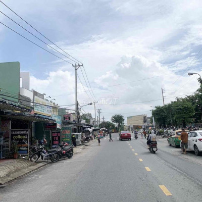 Chủ bán rẻ lô 200m2 full thổ mặt tiền đường nhựa giá chỉ 700tr sở hữu