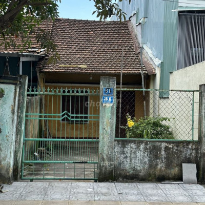 Cho Thuê nhà cấp 4 mặt tiền ngay trung tâm hành chính Tam Kỳ,