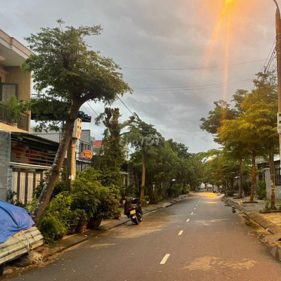 Bán 2 lô đất KĐT An Phú Qúy, tặng dãy trọ 8 phòng. Giá sụp hết cỡ.