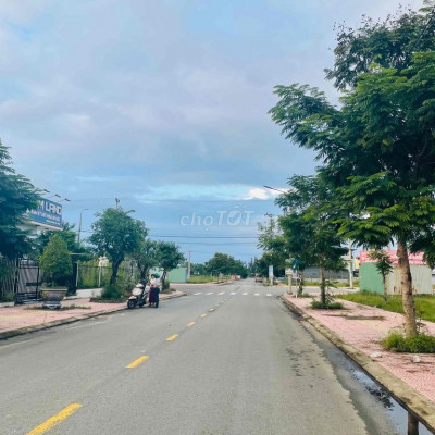 Bán lô đất 6x20 đường 7m5 thông thẳng ra trục chính Hùng Vương Hội An