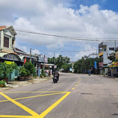 Điện Quang 181m2 ngang 5m..vuông vức giá chỉ trên 500