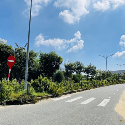 Bán gấp Biệt thự Văn Tiến Dũng liền kề FPT Đà Nẵng 247m2 chỉ 3ty6