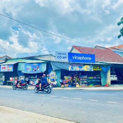 Bán gấp đất cạnh chợ, Sau lưng UBND chỉ 800/ 120m2