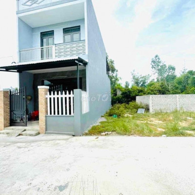 355m2 ngang 25m trục đường chính 6m chỉ 600 triệu