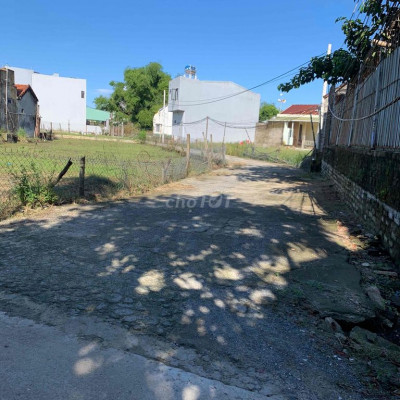 Đất Điện Ngọc sát đường Phạm Như Xương giá 850tr