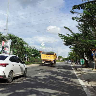 2 lô đôi 12x20 ngay cổng chào đường Hùng Vương Thị Trấn Ái Nghĩa CK 5%