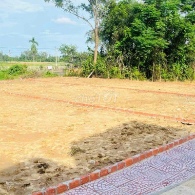 Bán 121m2, Đường Bê Tông 7m, Cách UBND Duy Châu 70m, Giá 450 Triệu