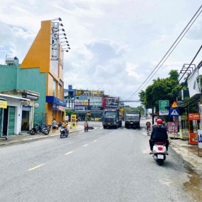 Chỉ 3xx có ngay đất giáp TT hành chính Huyện 2 mặt tiền/121m2/Đường 5m