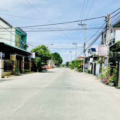 Bán gấp 170m2 - đường 9.5m - Cạnh chợ Sát Trường có hỗ trợ vay