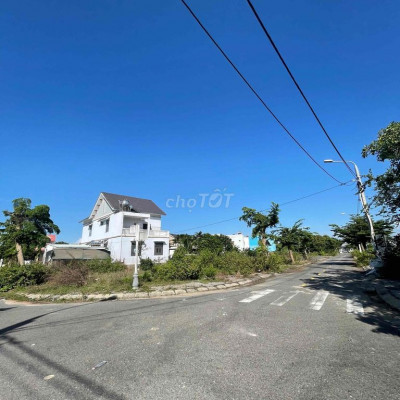 Kẹt bank, lô góc 2 mt KdT Ngân Câu Ngân Giang, ngang 8m