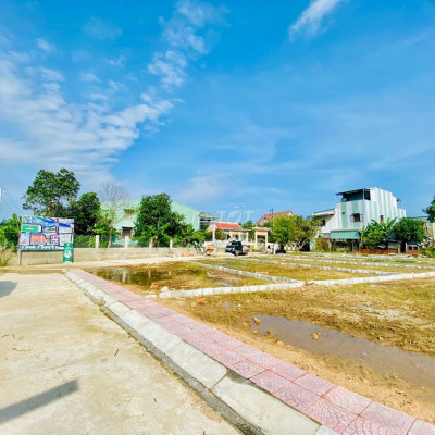 Bán gấp đất nền sát Ql1A .Diện tích 170m2.Giá đầu tư 500tr + HTV