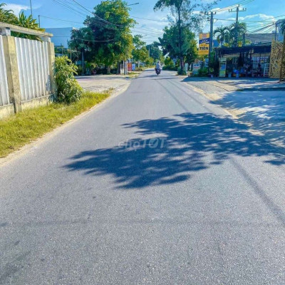 Chính chủ cần tiền bán nhanh lô Dũng Sĩ Điện Ngọc 261m