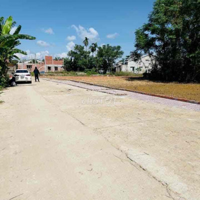 220 triệu mua đất gần trường Lê Hồng Phong, đường 7m , sổ hồng