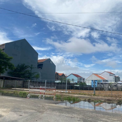 Bán 972m2 đất mặt tiền Lý Nam Đế - Hội An