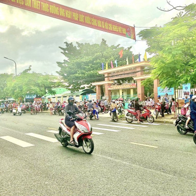 Đất Sát Trục Chính- Cạnh chợ, Trường học.180m2 Giá chỉ từ 700tr