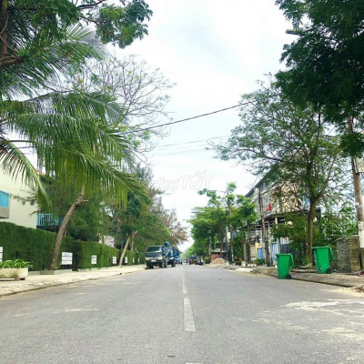 Mặt tiền đường Nguyễn Phan Vinh- Hội An.Đường 13.5m.Giá bán 6 tỷ