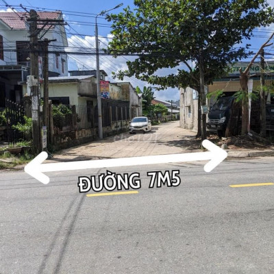 2 lô liền kề , trục chính đường 7m5  - DT: 240m2