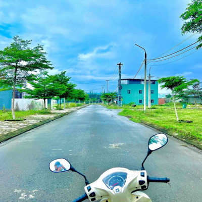 Bán vài lô đất gần bên ĐH FPT giá 1tỷ480