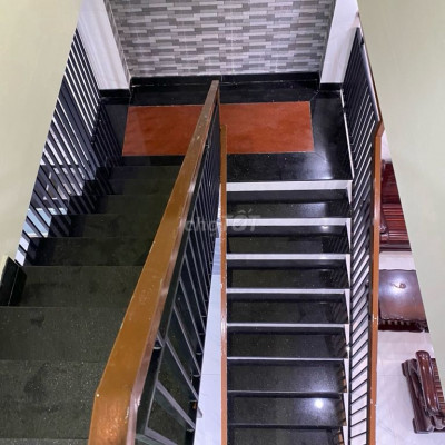 Bán nhà Điện Thắng Bắc - mới xây, còn mới căng