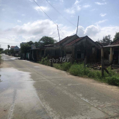 Chính chủ bán lô đất diện tích lớn đường lớn trung tâm Điện Bàn