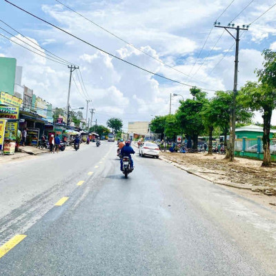 Nhượng gấp lô ngay KDC đông đúc giáp Thị trấn Ái Nghĩa/Thổ cư 100%/SHR