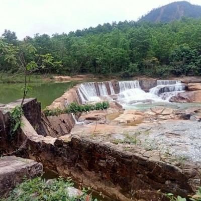 Bán 5ha đất bám đường nhựa bám sông phù hợp làm nhà vườn trang trại