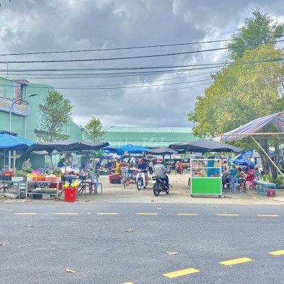 Bán gấp 145m2 đất sau UBND - Đường 10.5m chỉ 700tr