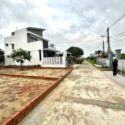 Đất giáp Hòa Tiến đường 5m gần trường học 300 triệu sở hữu ngay