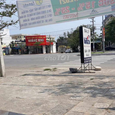 Bán Nhà 3 mặt tiền đường Trần Hưng Đạo, Điện Ngọc giá rẻ